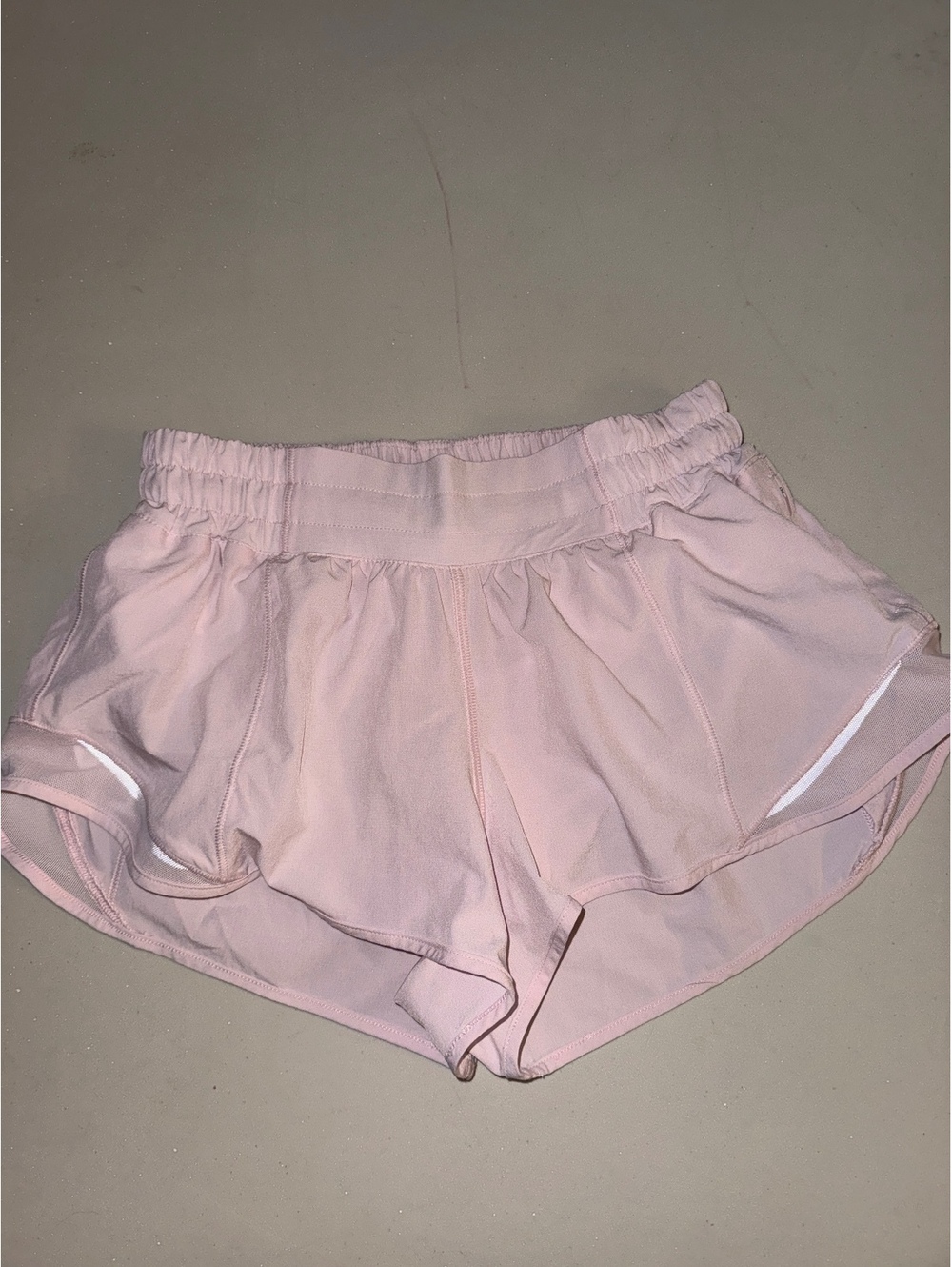 Lululemon running shorts light pink 2.5 inch size 4